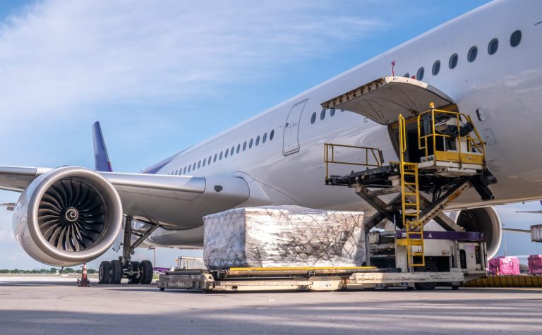 vận tải hàng không