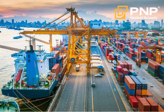 Việt Nam nhập khẩu hạt điều thô